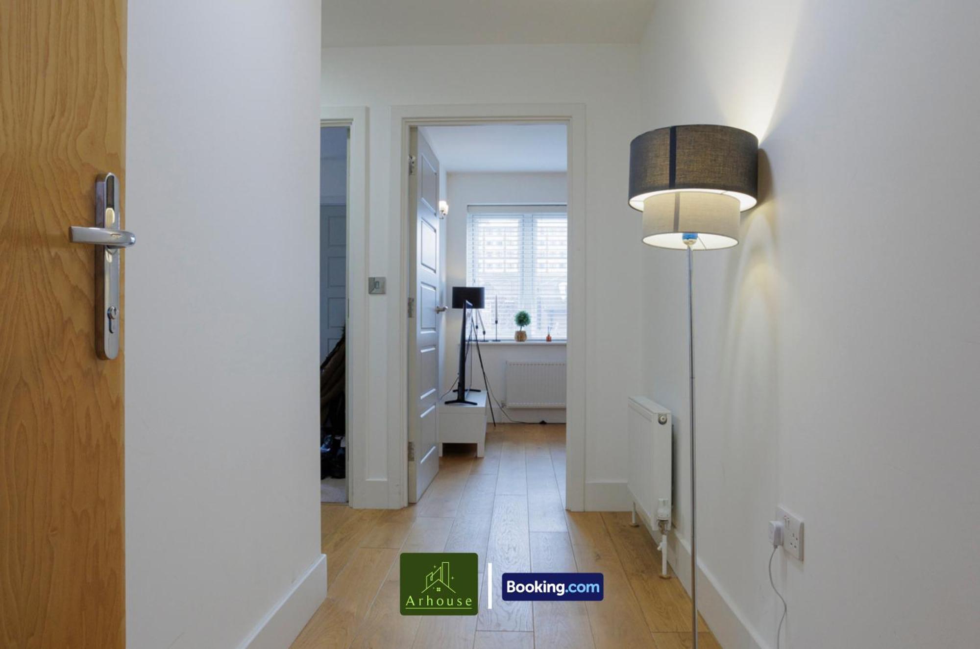 One Bedroom Apartment By Arhouse Apartments Short Lets & Serviced Accommodation Kingston With Free Wifi Kingston upon Thames  Buitenkant foto